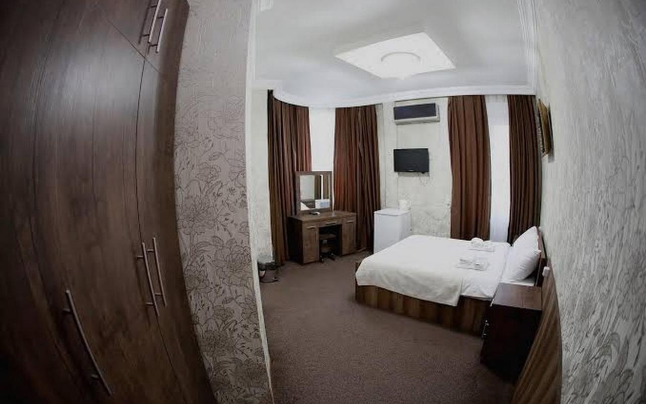 Royal Hotel ティビリシ エクステリア 写真